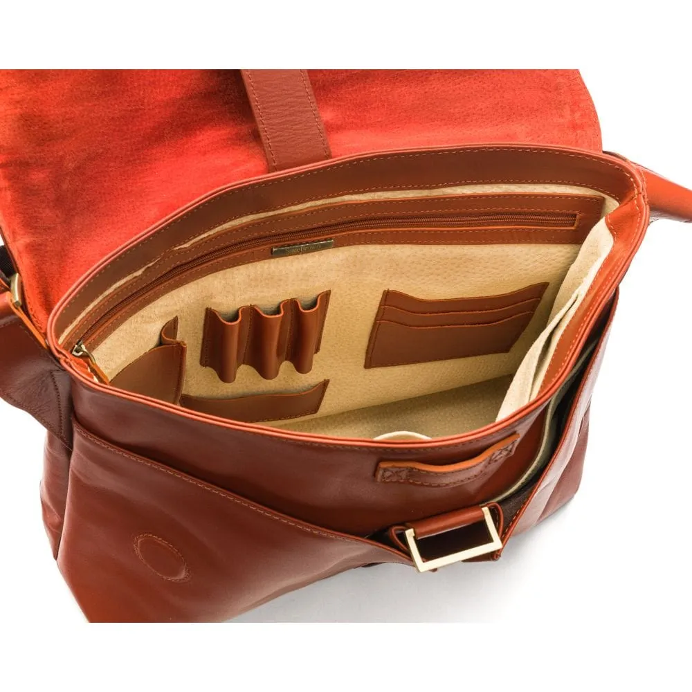 Courier's Leather Messenger Bag - Light Tan