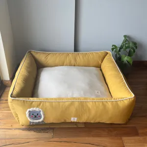 PoochMate OAK 3.0 :  Lion Applique Mustard & Ivory Bolster Dog Bed : Large
