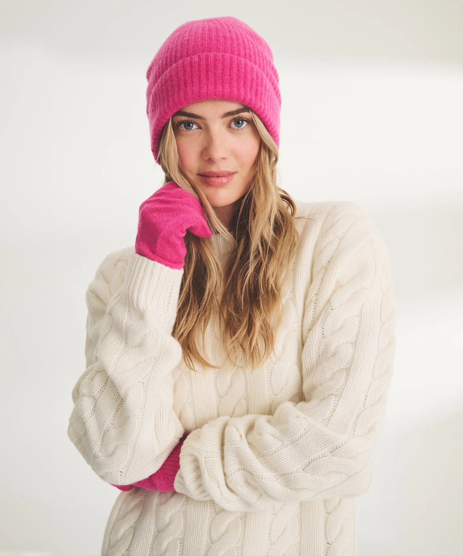 Signature Cashmere Gloves